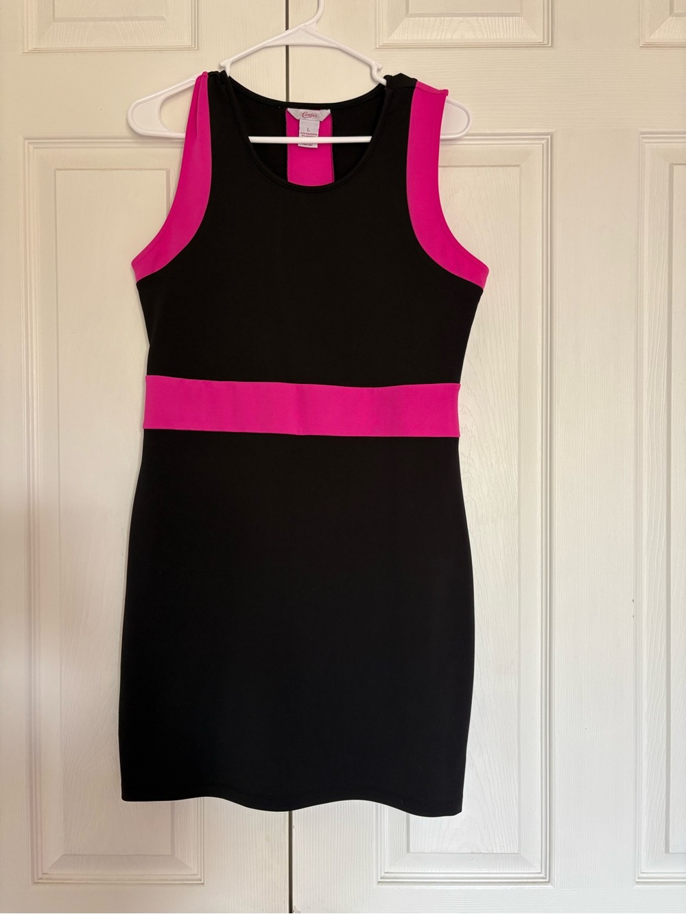 8 dresses - Picture 3 of 12